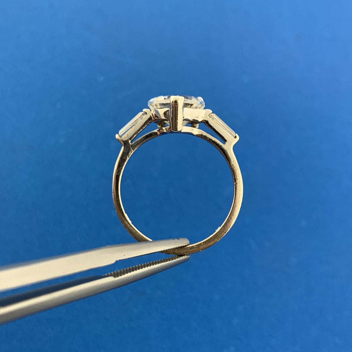 Sparkling 925 Sterling Silver Cubic Zirconia CZ Heart Solitaire w/ Accents Ring