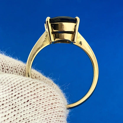 Classic 18K Yellow Gold Sapphire Solitaire September Anniversary Occasion Ring