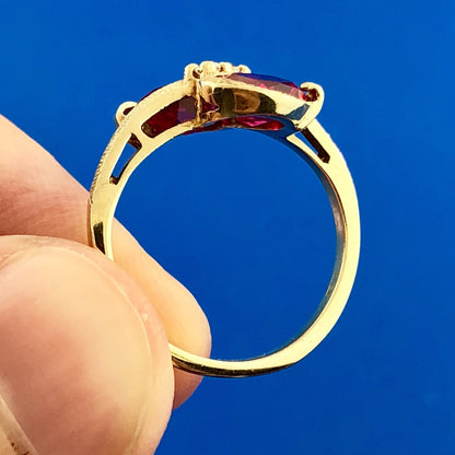 Art Deco 18k Yellow Gold Oval Ruby Duo Diamond Accent Free Form Cocktail Ring