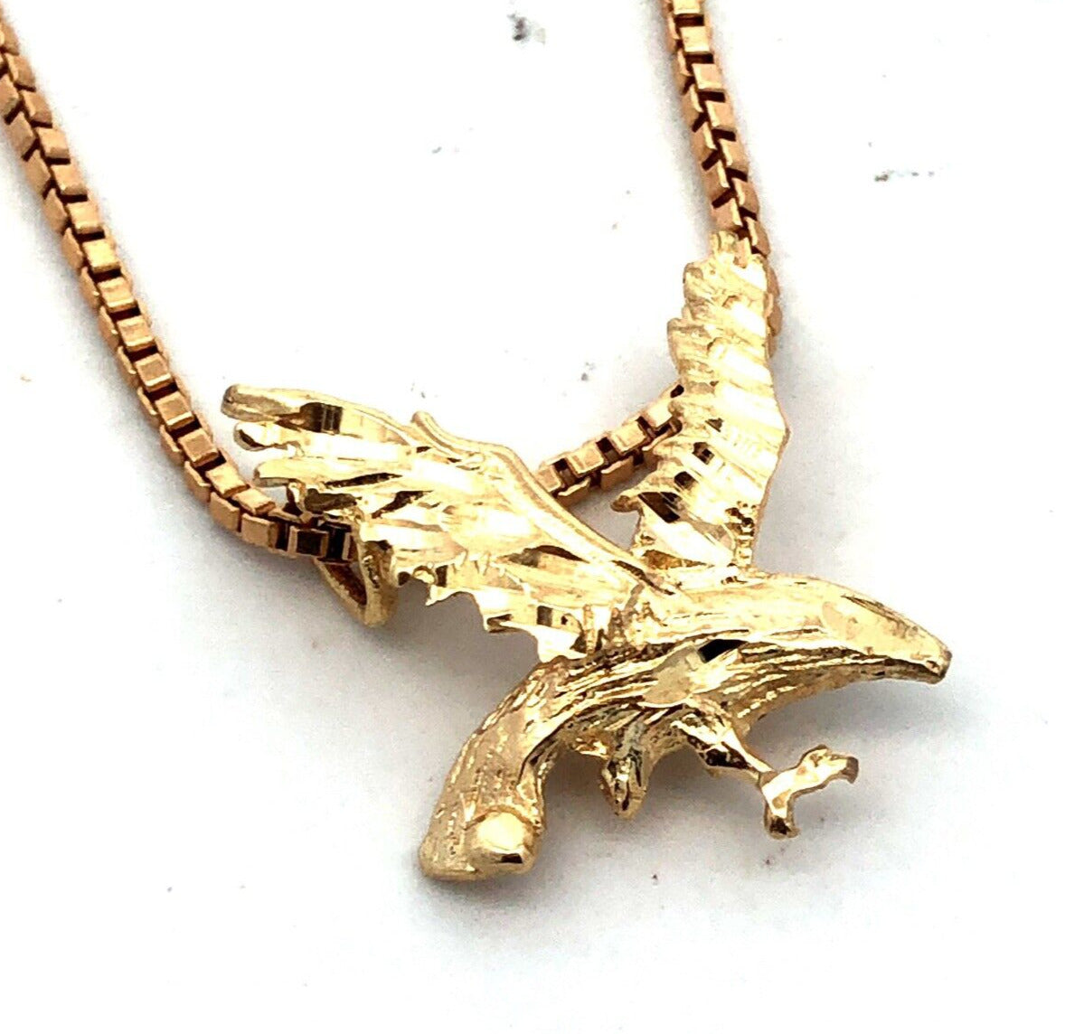 14K Yellow Gold Diamond Cut Flying Eagle Pendant Chain Necklace