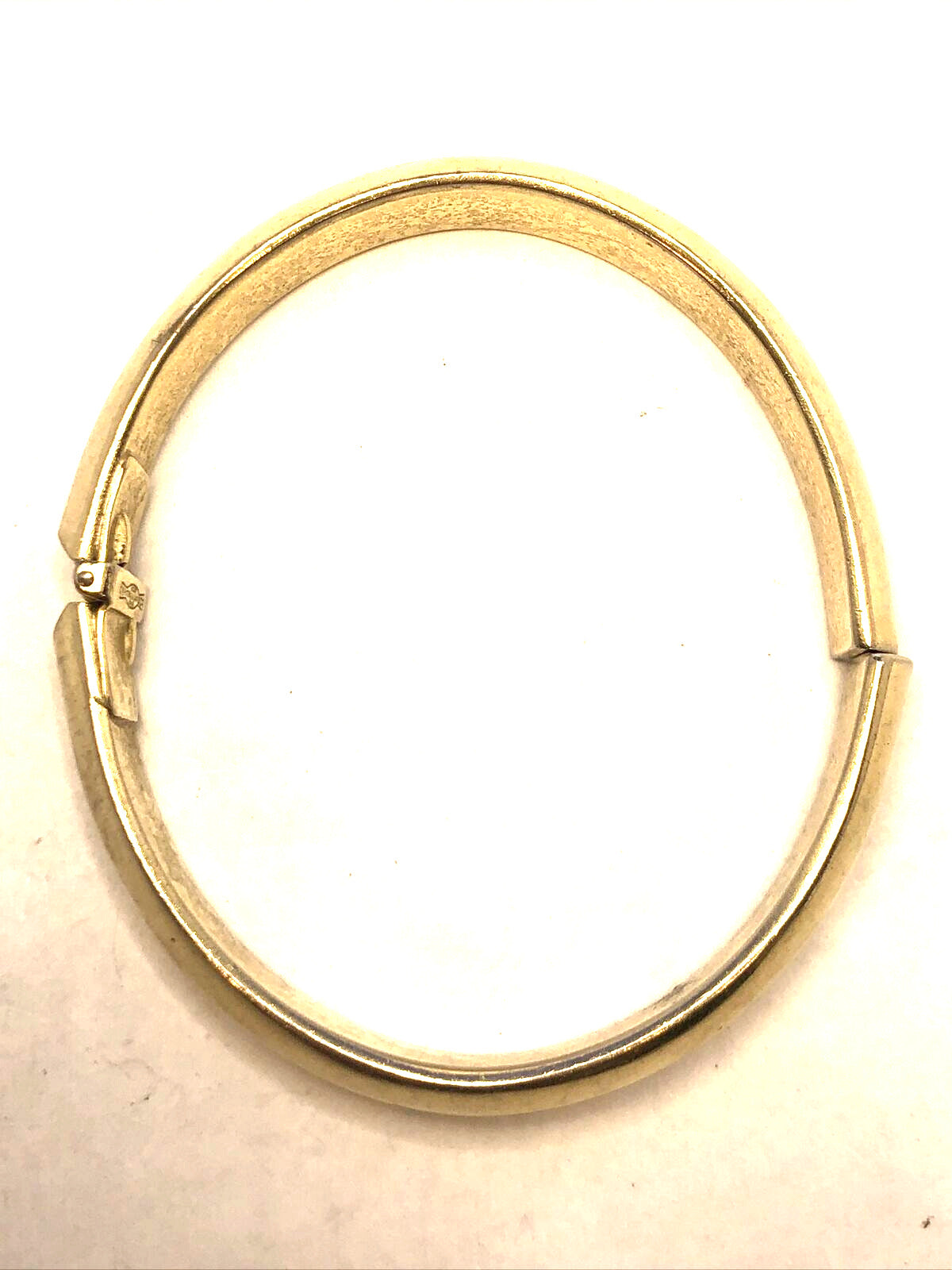 Vintage Designer Whiting & Davis Gold Tone Oval Hinged Cuff Bracelet