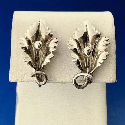Vintage Estate Sterling Silver 925 Flower Lily Screw Back Women's Earrings