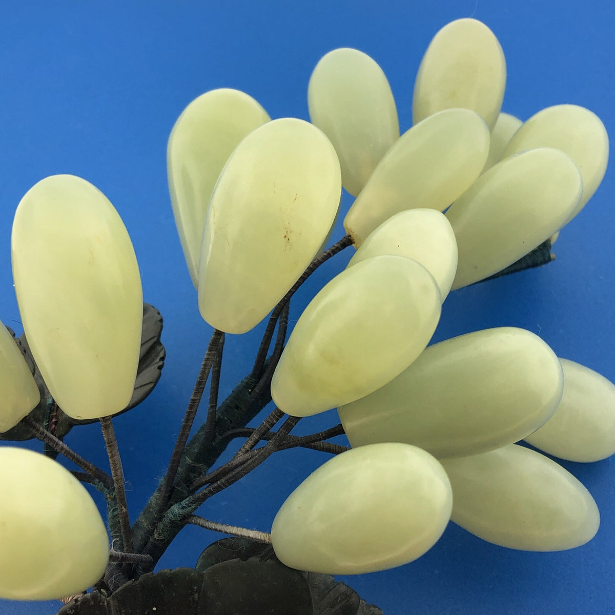Mid Century Green Jade Hand Carved Leaves Large Long Grape Cluster Decorative