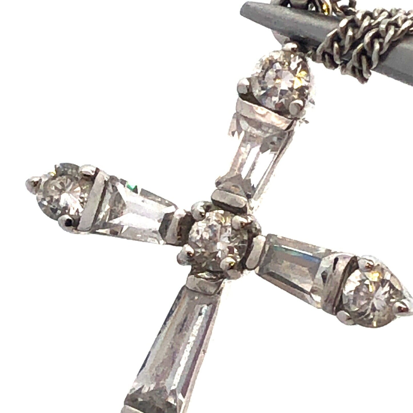 Designer 925 Sterling Silver Cubic Zirconia Cross Pendant Chain Necklace