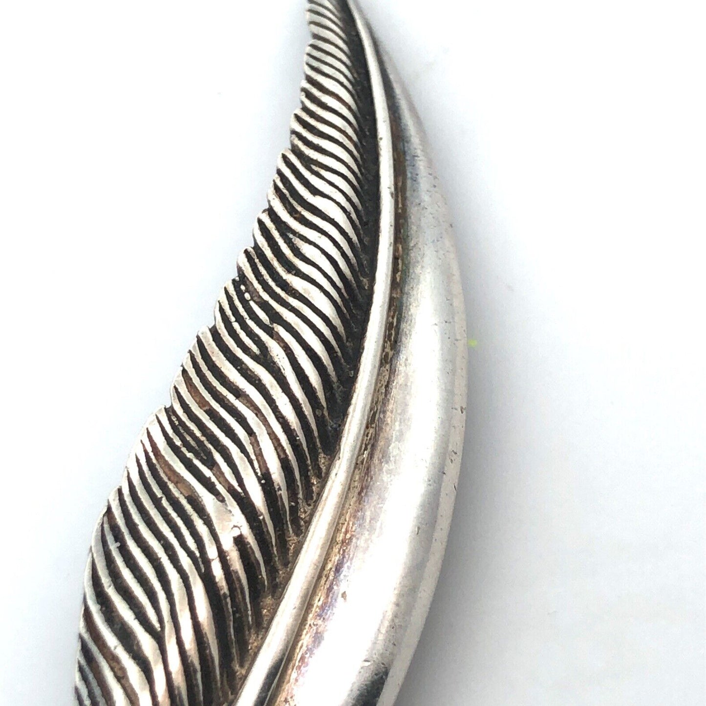 Designer 925 Sterling Silver Textured Long Leaf Pin Brooch