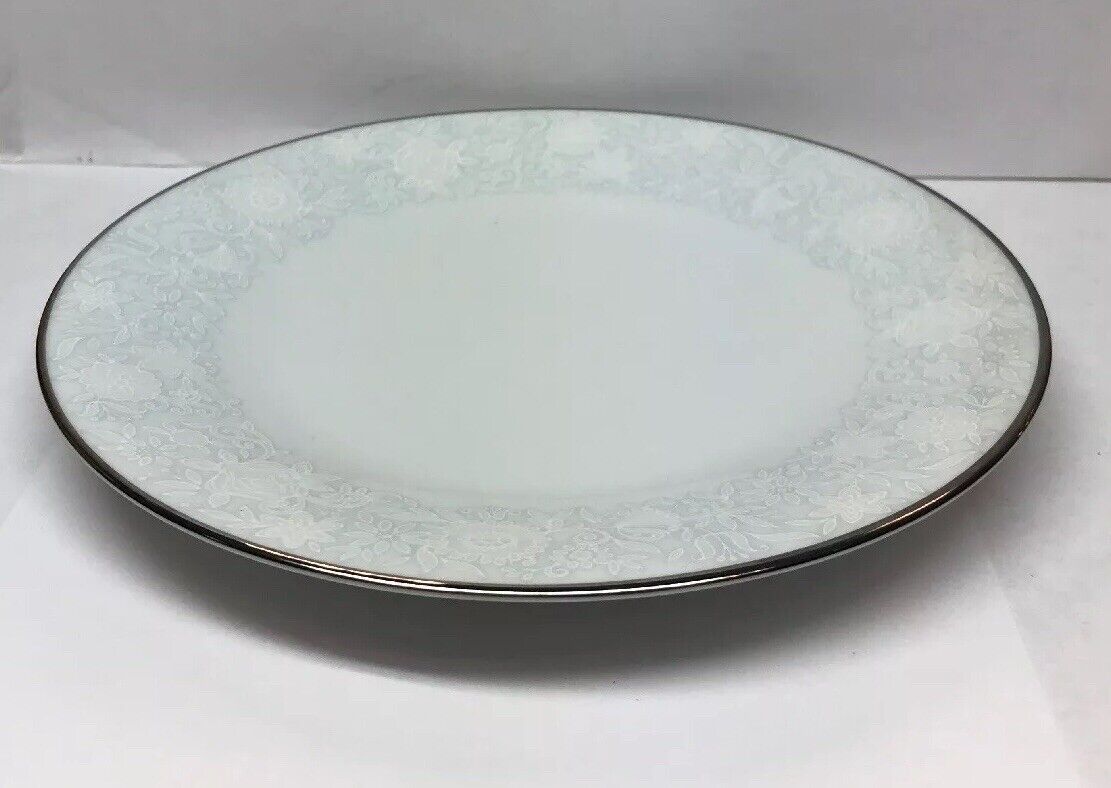 Retired Noritake Ravel Pattern White Flowers w/Blue Silver Bread/Butter Plate