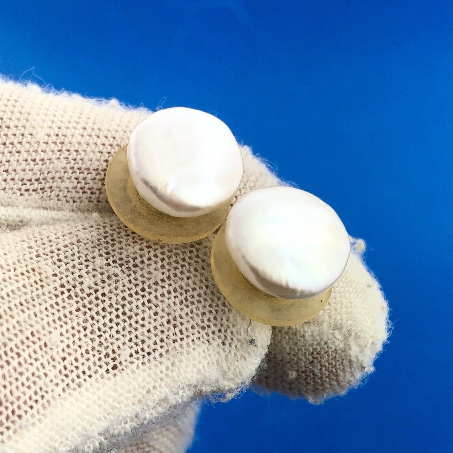 Retro 14K Yellow Gold White Iridescent Mabe Pearl Statement Stud Earrings