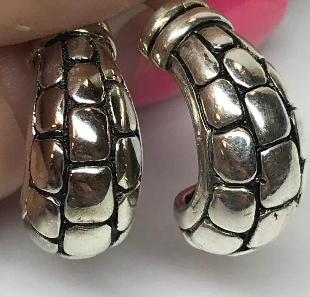 Sterling Silver 925 Snake Skin Design Half Hoop Huggie Earrings S166