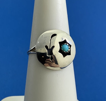 Native American Signed 925 Sterling Silver Turquoise Cabochon Storyteller Ring