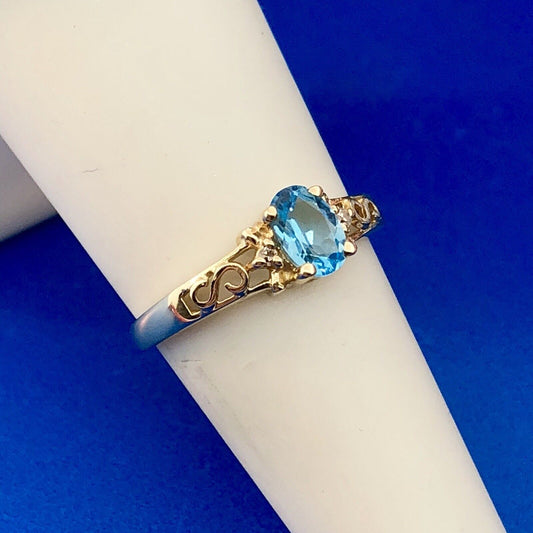 Vintage Plainville Stock Co PSCO 10K Yellow Gold Blue Topaz Diamond Ring