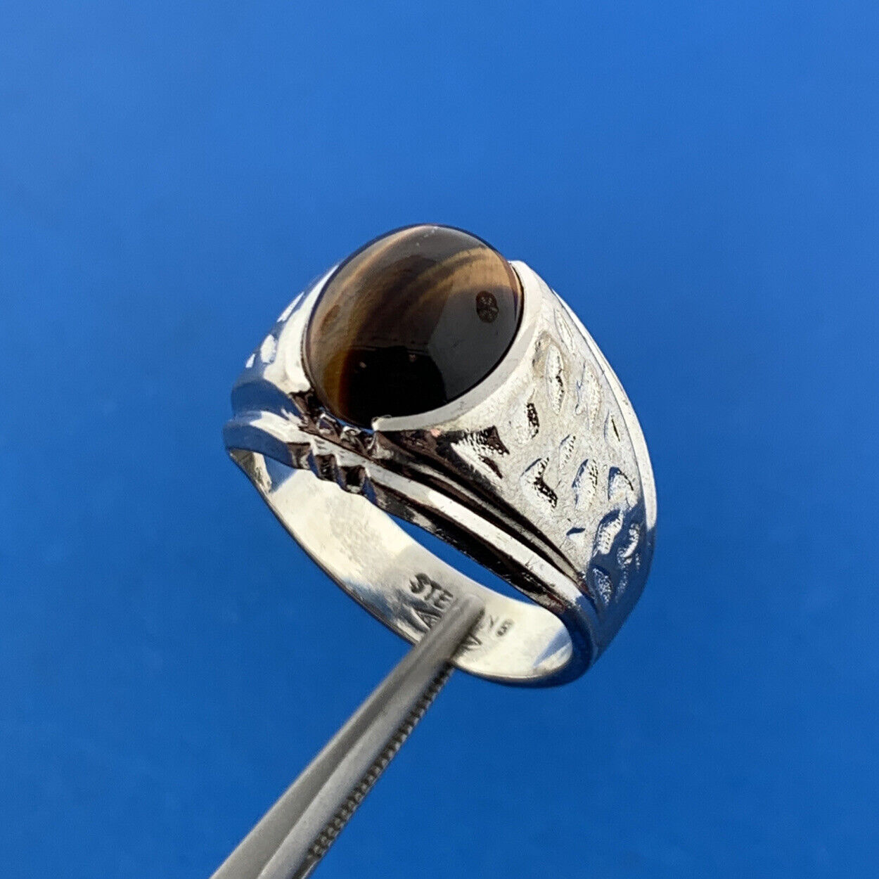 Vintage Designer 925 Sterling Silver Oval Tiger Eye Cabochon Unisex Dome Ring