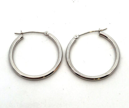 Designer NY 14K White Gold Simple Round Snap Back Hoop Earrings