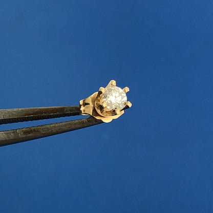 Gorgeous 14k Yellow Gold Round Cut Diamond .25tcw 1/4  Stud Earring Pair