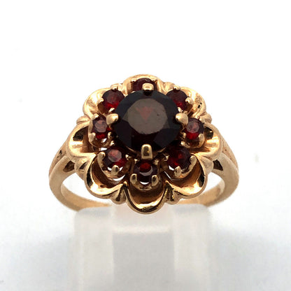 Vintage 10K Yellow Gold Garnet Flower Cluster Engagement January Cocktail Ring