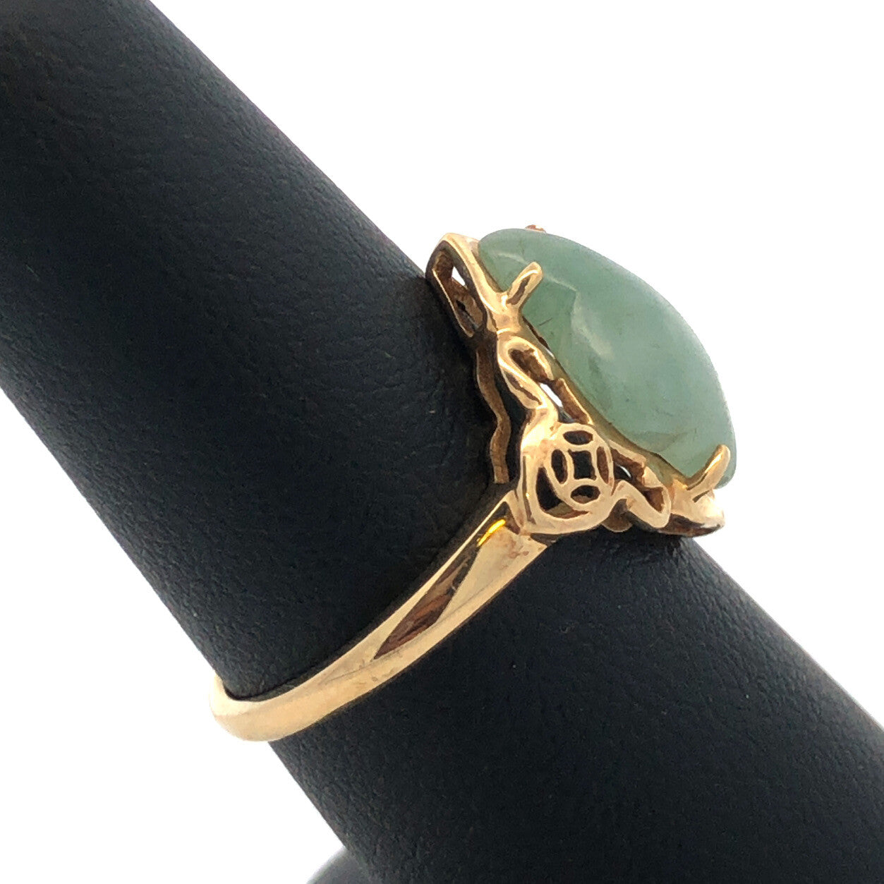 Vintage Designer 14K Yellow Gold Jade Cabochon Statement Cocktail Ring