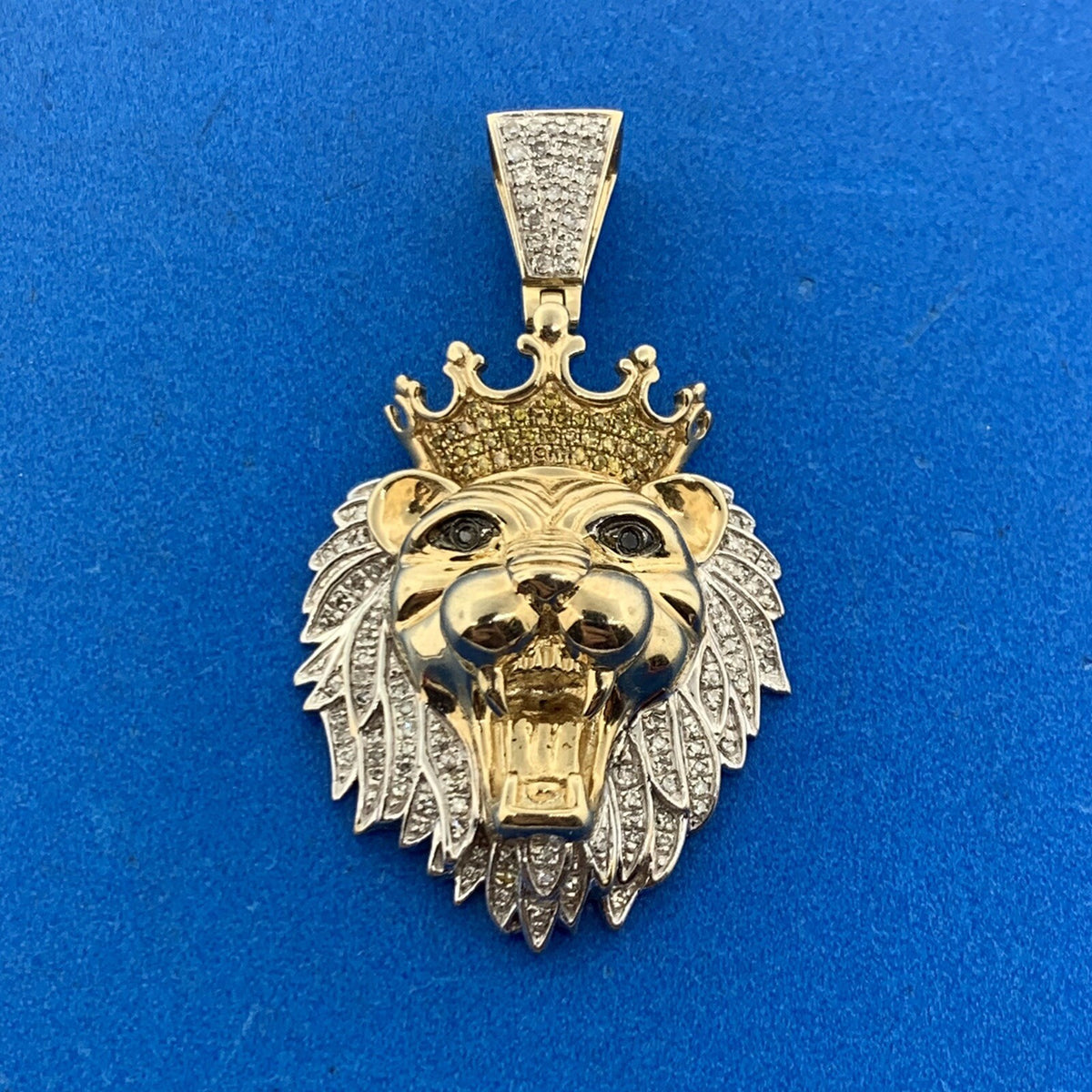 Custom 10K Yellow White Gold White Black Canary Diamond Lion King Jungle Pendant