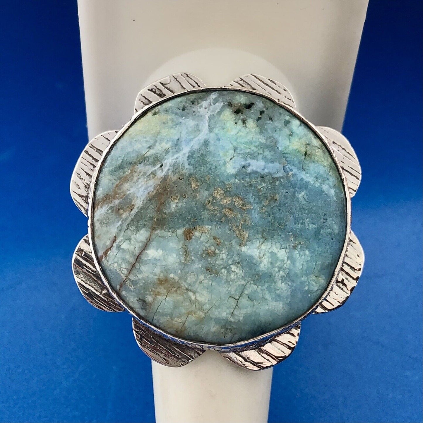 Vintage Native American Artisan 925 Sterling Silver Turquoise Statement Ring