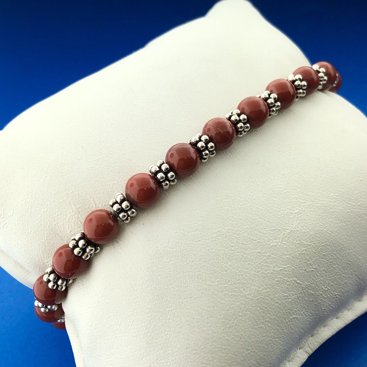 Doug Paulus dP Sterling Silver Red Jasper Bead Silver Bead Stretch Bracelet NWT