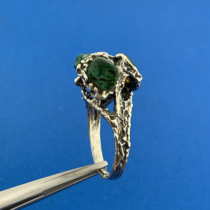 Vintage Artisan Sterling Silver Malachite Hand Wrought Textured Free Form Ring