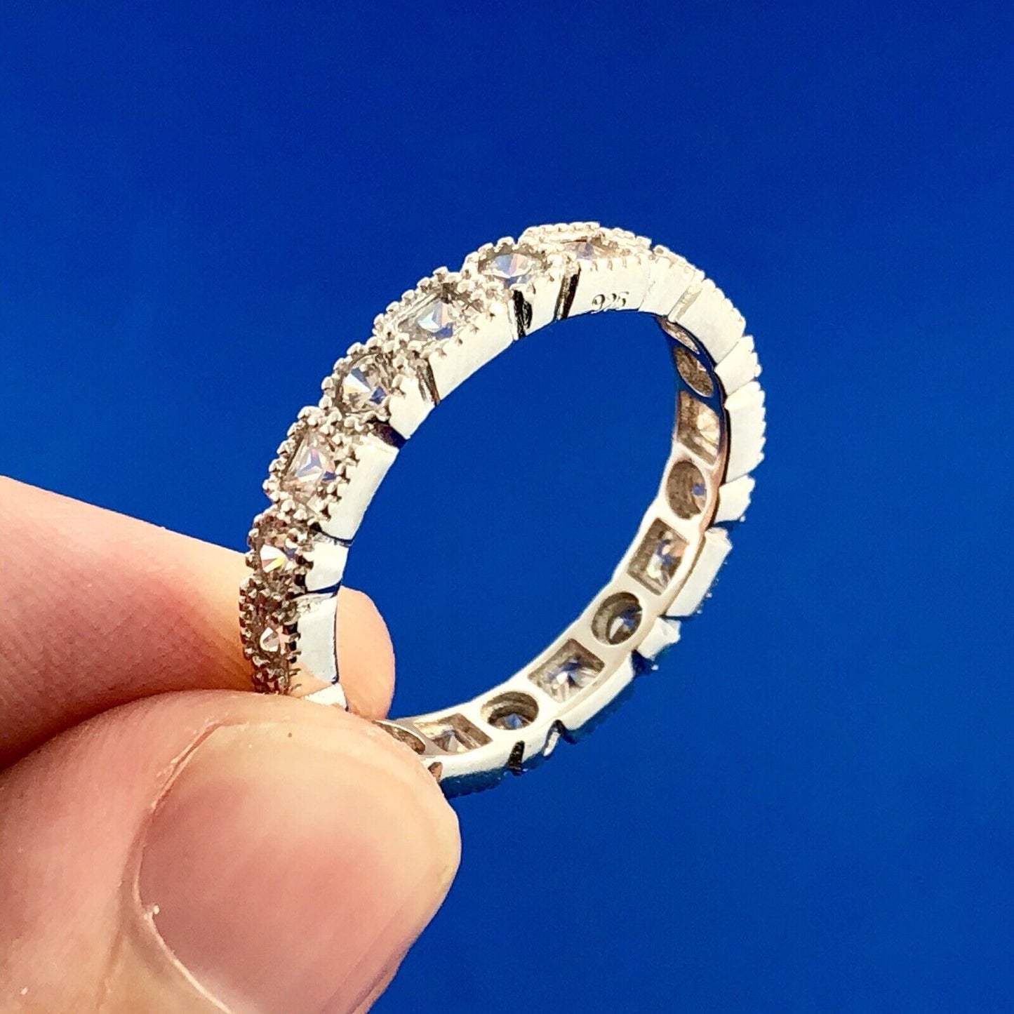 Gorgeous 925 Sterling Silver Cubic Zirconia CZ Infinity Anniversary Band Ring