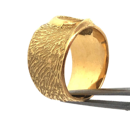 Designer Arabic 18K Yellow Gold Unisex 3D Bird's Eye Of The Storm Dramatic Ring