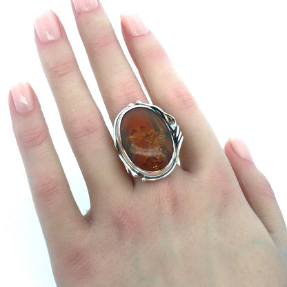 Vintage 925 Sterling Silver Oval Amber Vine Detail Statement Ring
