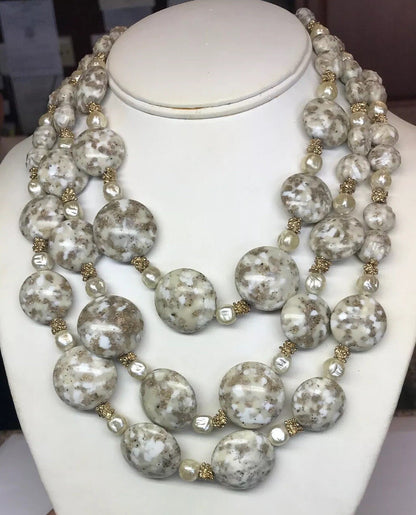 Vintage Gold Tone Pearl Nugget Lucite Faux Agate Bead Three Strand Drop Necklace