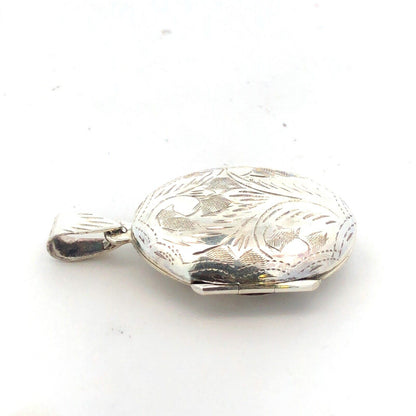 Vintage 925 Sterling Silver Etched Vine Filigree Oval Picture Locket Pendant