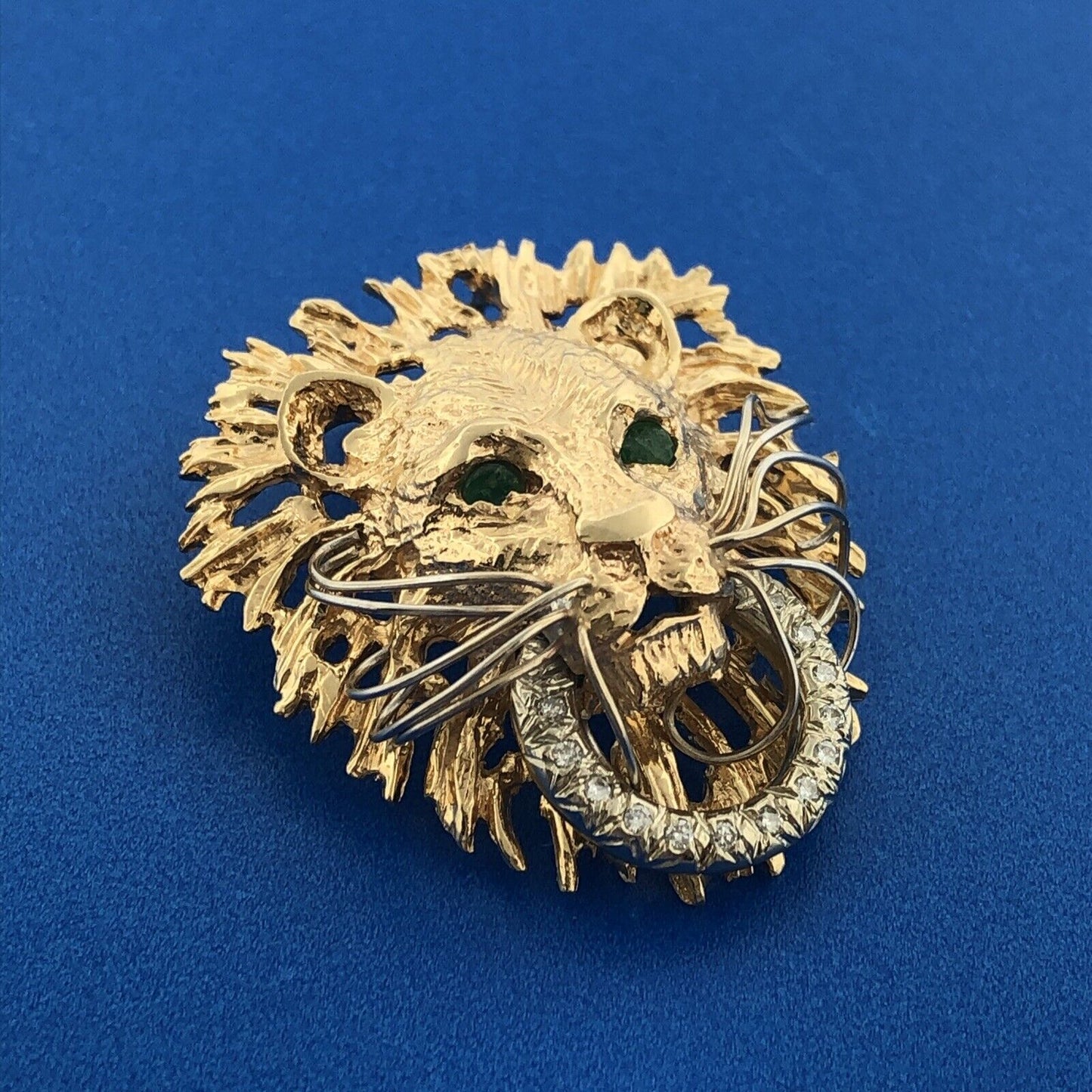 Gorgeous 14k Yellow Gold Emerald Diamond Lion Head Jungle Door Knocker Pendant