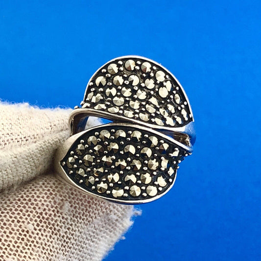 Retro Sparkling 925 Sterling Silver Marcasite Leaf Bypass Statement Ring