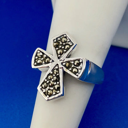 Spectacular 925 Sterling Silver Marcasite Cross Religious Communion Easter Ring