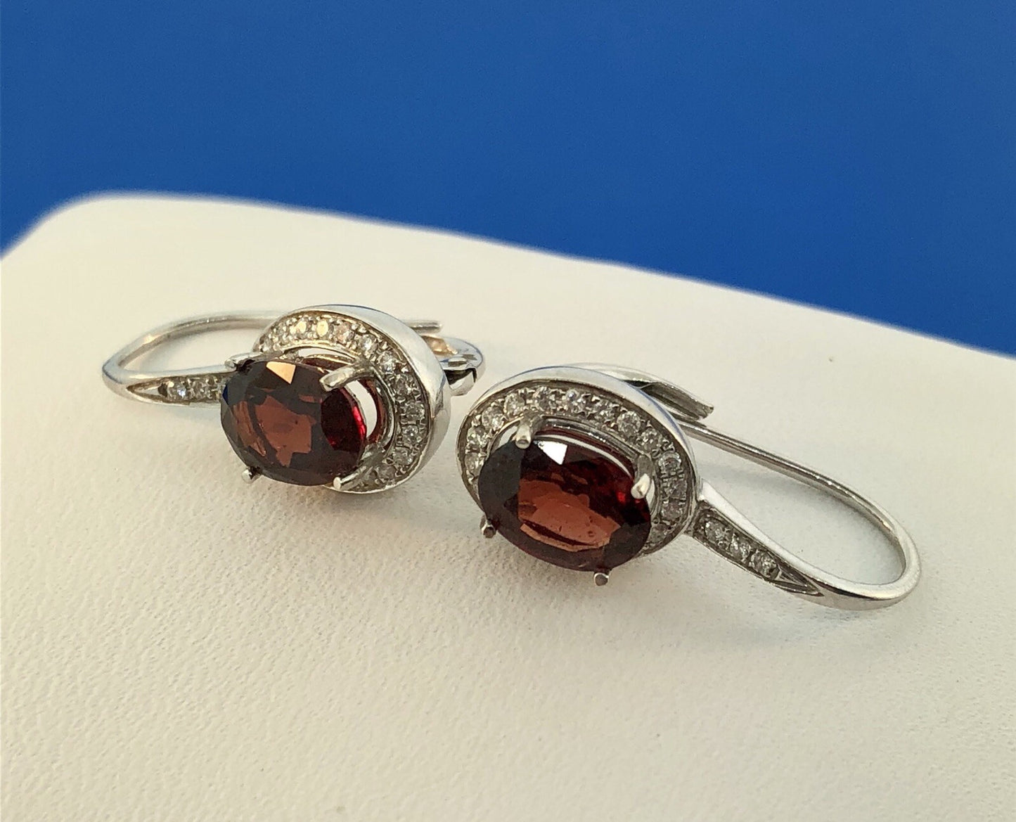 Gorgeous 18k White Gold Oval Red Garnet Diamond Halo Leverback Drop Earrings