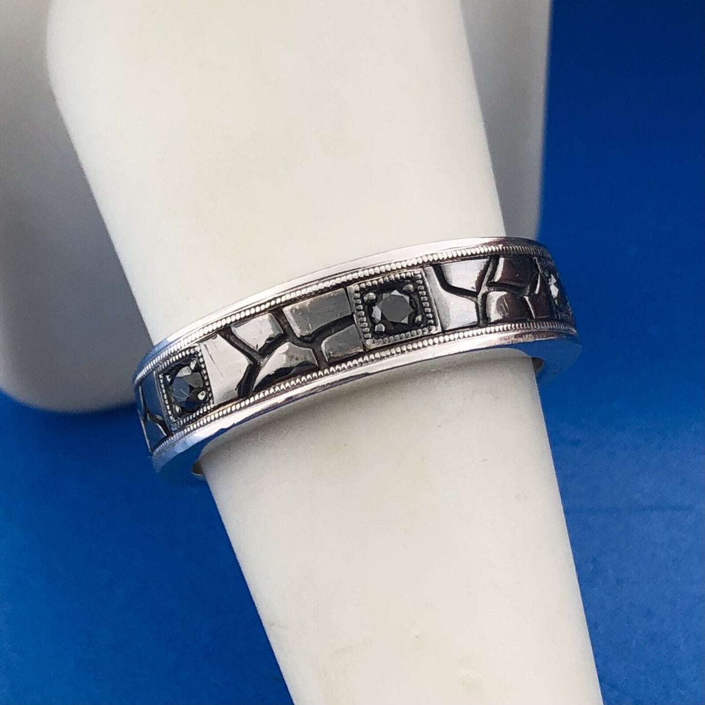 Neil Lane 14K White Gold Black Diamond Sz 8.75 Unisex Wedding Bridal Band Ring