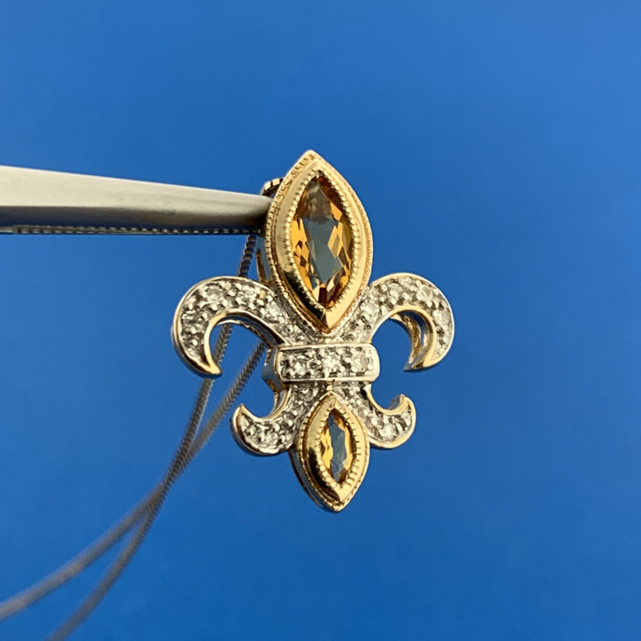 Vintage 14K Yellow White Citrine Diamond Fleur De Lis November Pendant Necklace