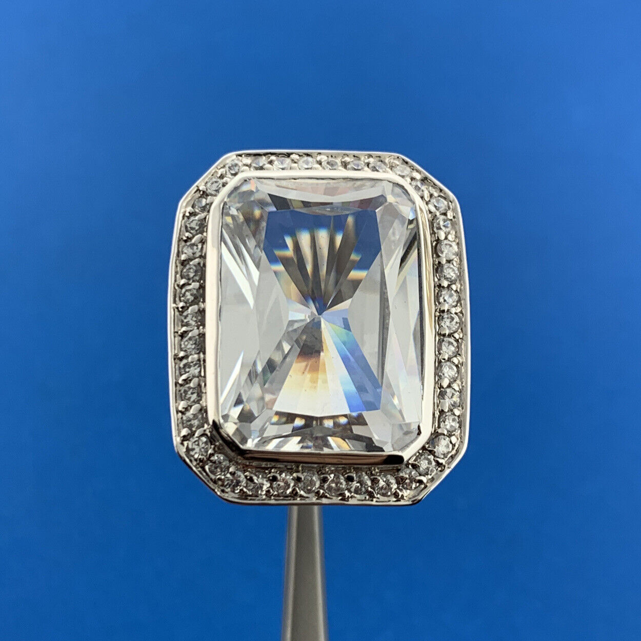 Designer Sterling Silver Cubic Zirconia Solitaire Halo Accents Statement Ring