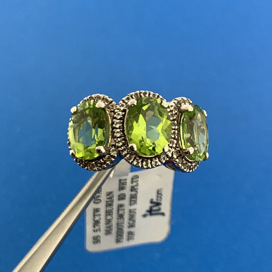 Designer 925 Sterling Silver Manchurian Peridot Cubic Zirconia August Anniv Ring
