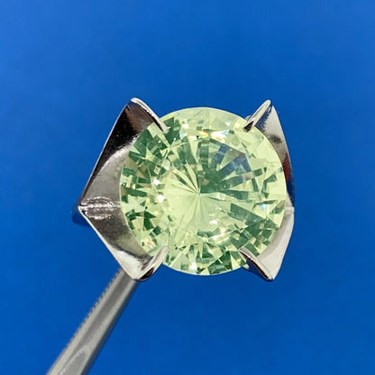 Dramatic Designer 10K White Gold Peridot Solitaire Statement Modernist Ring