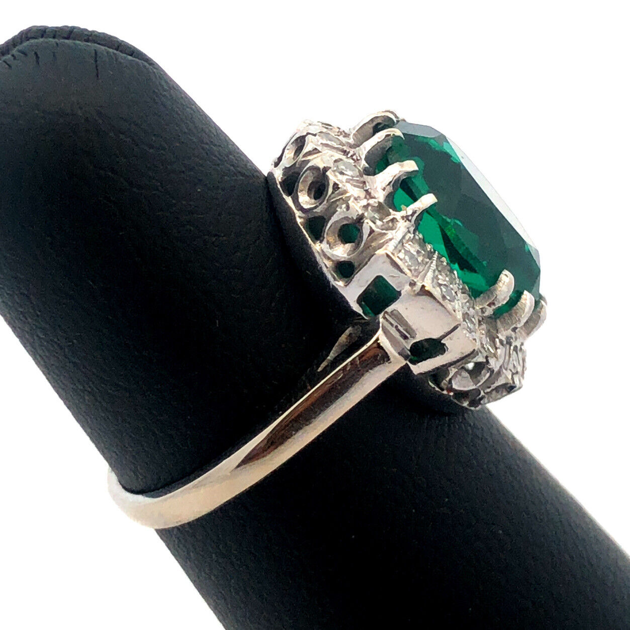 14K White Gold Green Cubic Zirconia Diamond Halo Engagement Cocktail Ring