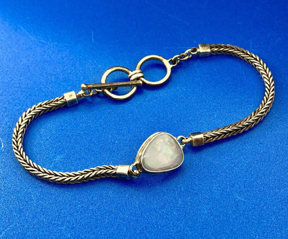 Vintage Sterling Silver 925 Trilliant Opal Cabochon Wheat Link Toggle Bracelet