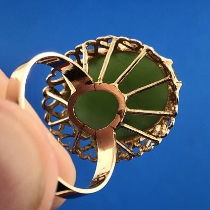 Estate 14K Yellow Gold Jade Jadeite Oval Cabochon Heart Scroll Cocktail Ring