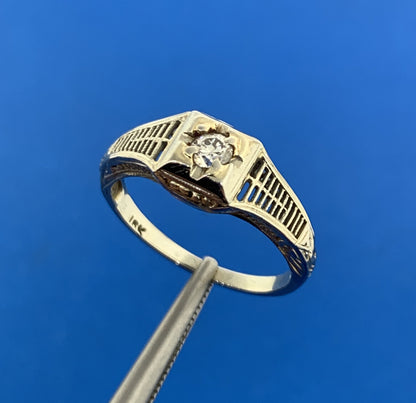 Estate 18K White Yellow Gold Diamond Solitaire Art Deco Engagement Size 6 Ring