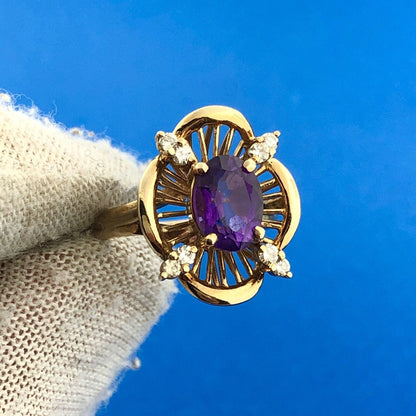 Gorgeous 14k Yellow Gold Oval Amethyst Round Diamond Radiant Dome Ring Size 4.75