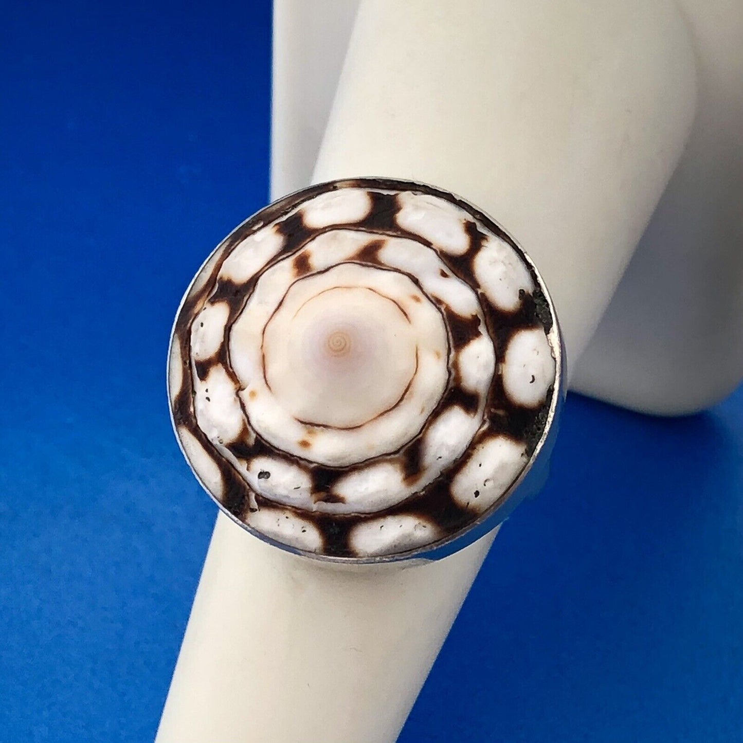 Awesome 925 Sterling Silver Spiral Shell Round Top Statement Adjustable Ring