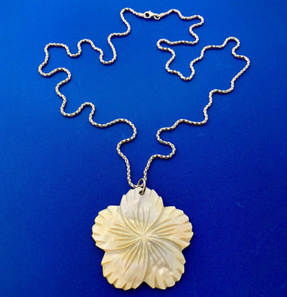 Dramatic Milor Italy Sterling Silver 925 Carved Mother Of Pearl Pendant Necklace