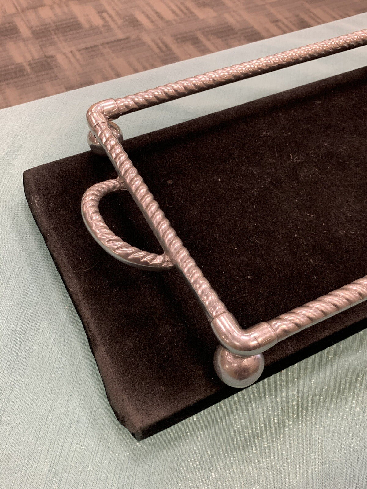 Aluminum High Polished Ribbed Handled Casserole Trivet Stand