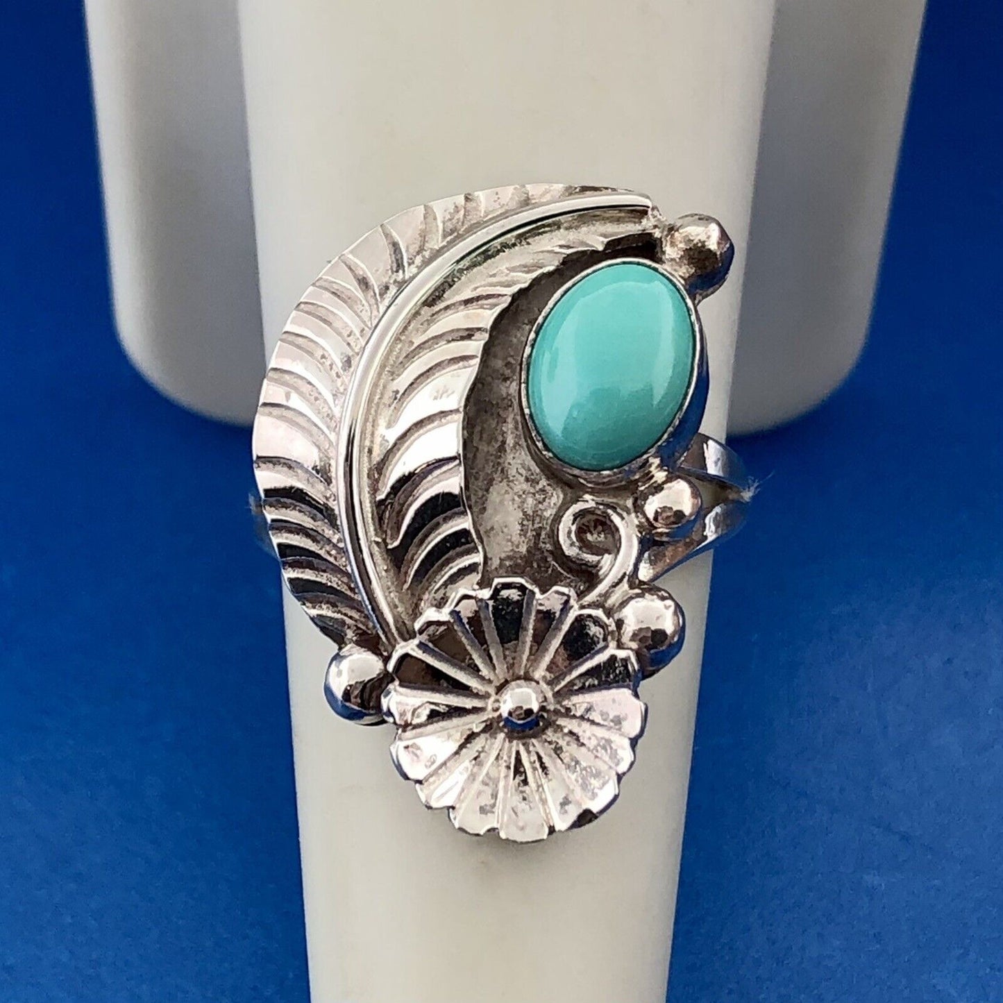 Native American Artisan Signed DG 925 Sterling Silver Turquoise Feather Ring
