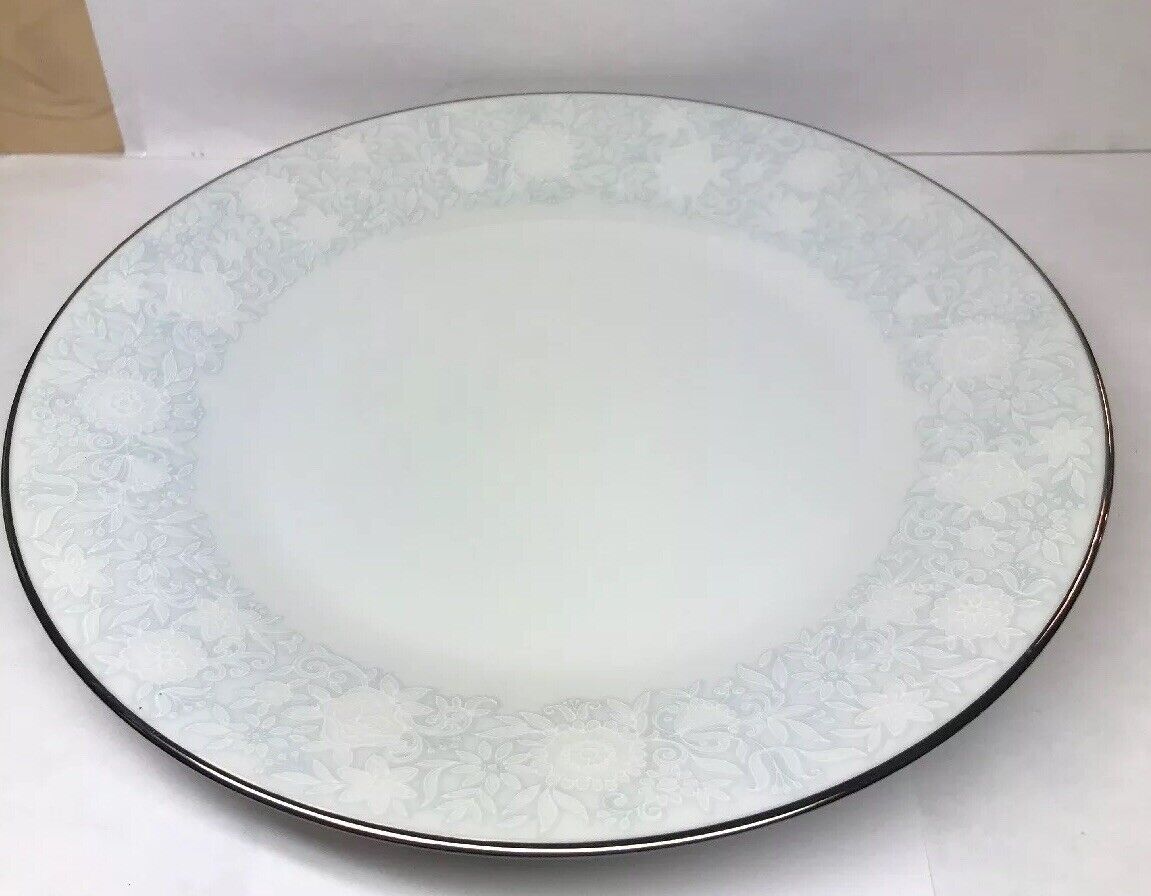 Retired Noritake Ravel Pattern White Flowers w/Blue Silver Trim Salad Plate