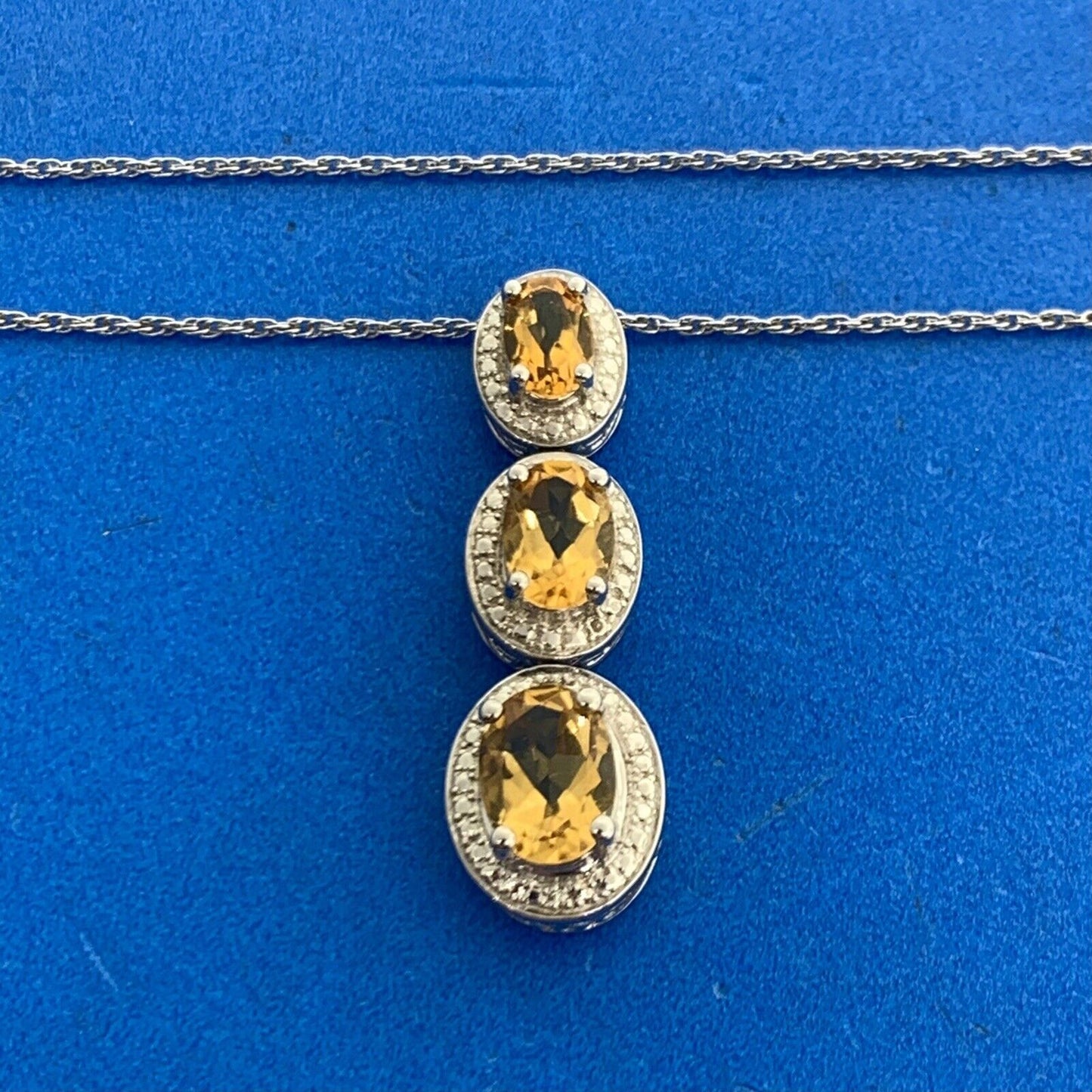 Kay Jewelers 925 Sterling Silver Oval Citrine Diamond Accent Pendant Necklace