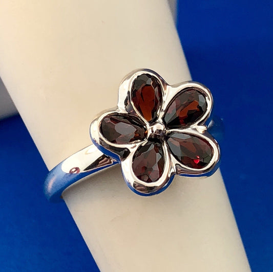 Designer 925 Sterling Silver Garnet Flower January Birthday Occasion Ring