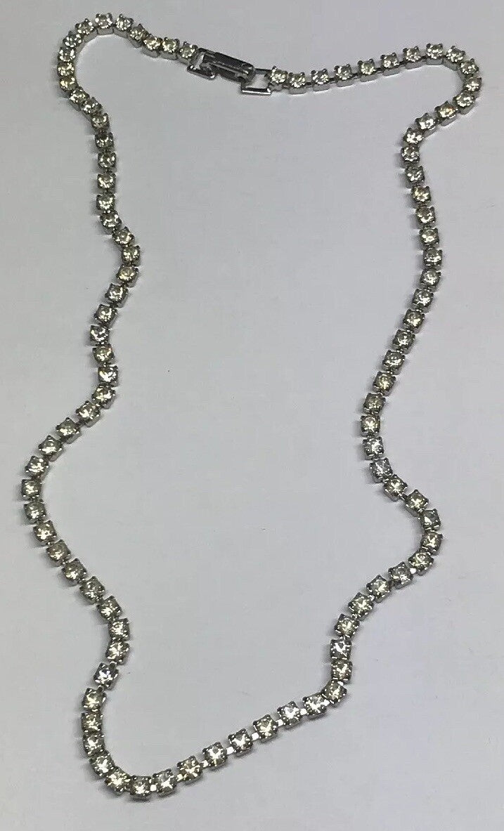 Vintage Art Deco Silver Tone Bezel Set Crystal Rhinestone Necklace